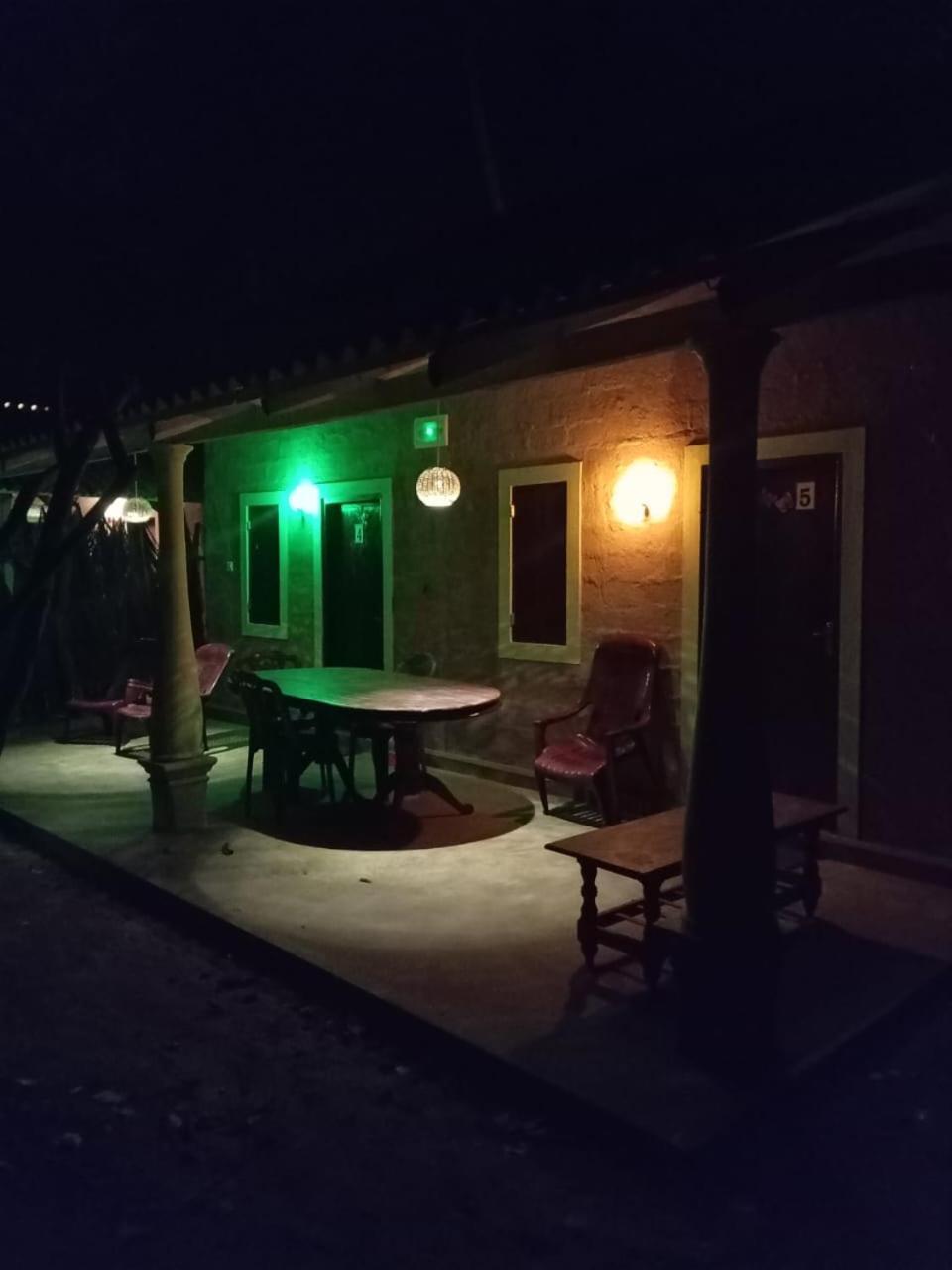 By The C' Cabanas Hikkaduwa Exterior photo